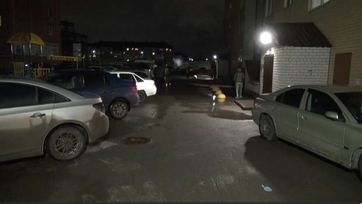     В Тюмени сотрудники полиции задержали мужчину, которого подозревают в организации наркопритона. По данным УМВД по Тюменской области, злоумышленника удалось выявить благодаря оперативной информации.