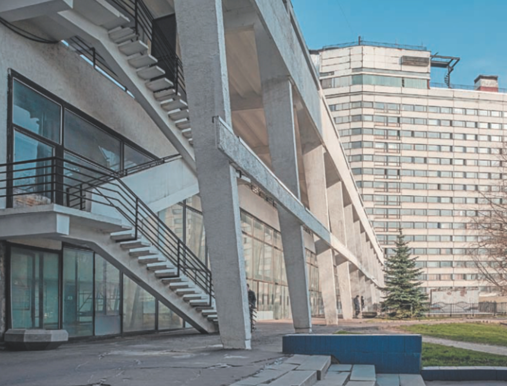 Источник фото: puteshestvyie.ru/sites/default/files/izo/arhitektura-dostoprimechatelnosti-moskvi-199.jpg