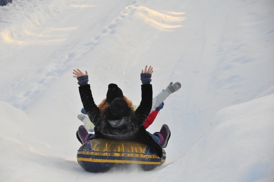     Этой зимой во дворах жилых домов горки заливать не будут. Евгения ГУСЕВА