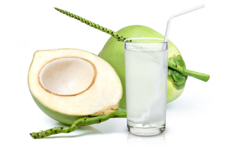 кокосовая вода, источник: istockphoto