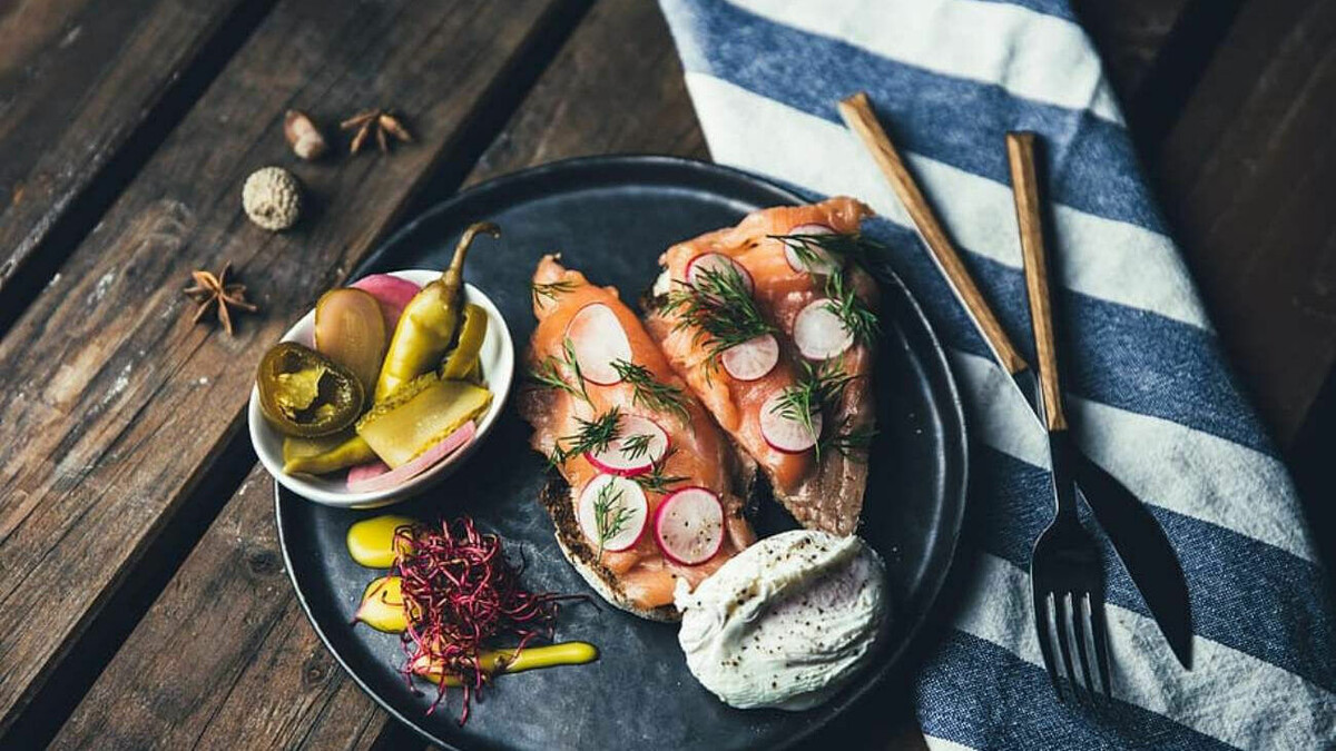     Диетолог-нутрициолог Лариса Никитина сообщила, что зимой людям важно употреблять достаточное количество белка и витаминов, что позволит сохранить фигуру и здоровье.