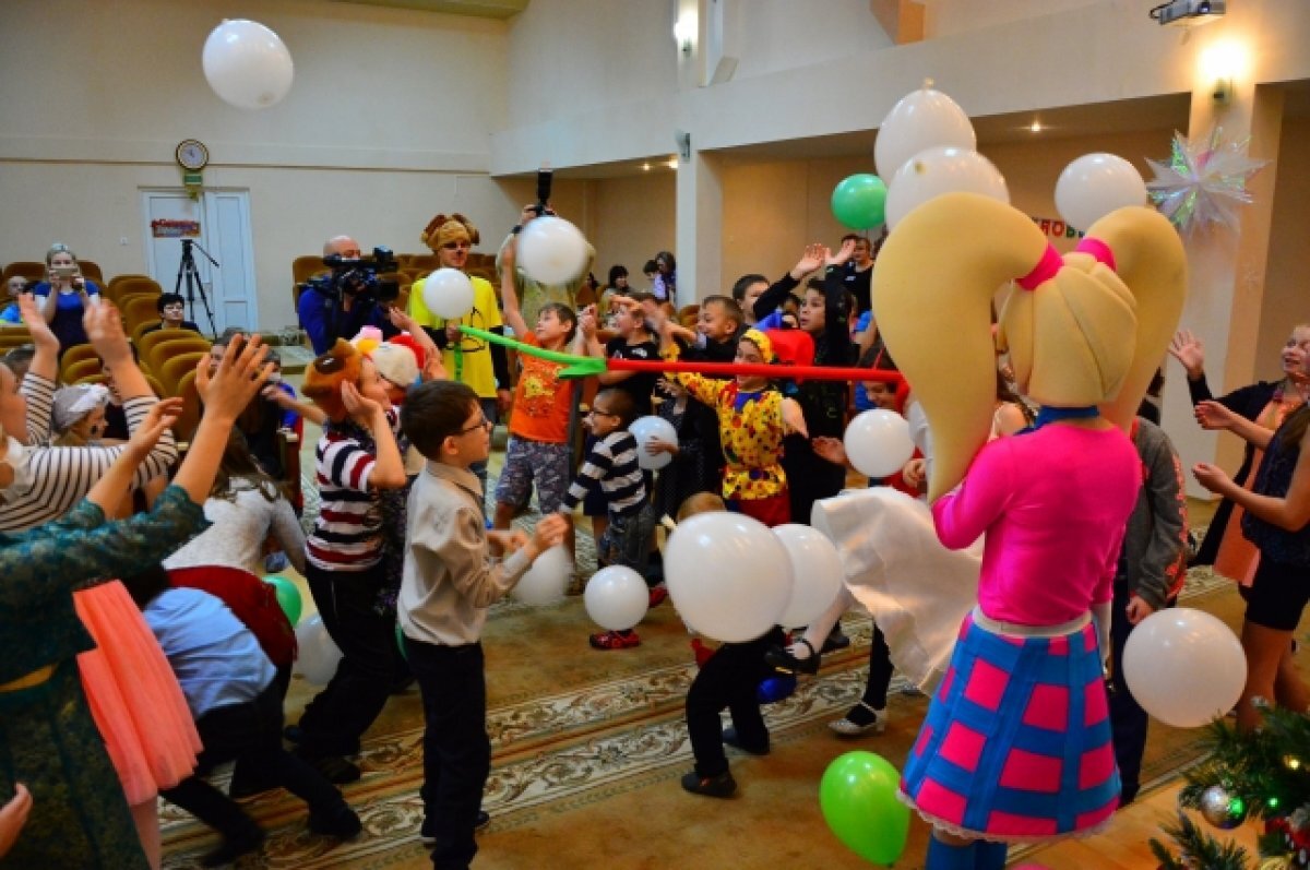    Родители рассказали о запрете на костюмы американских киногероев