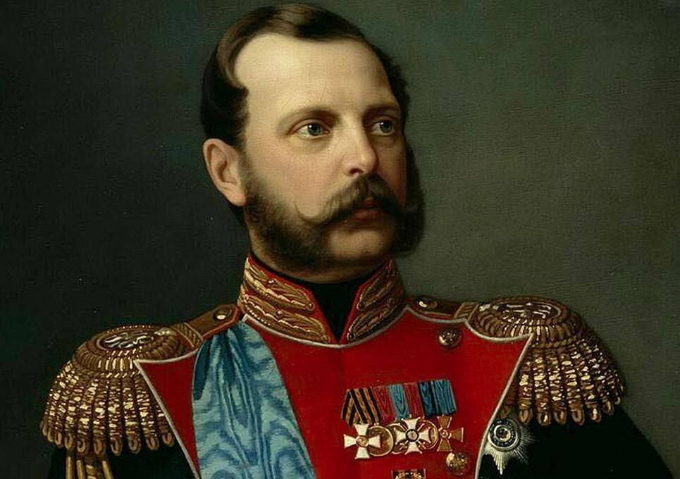  Александр II занял российский престол после скоропостижной смерти отца - Николая I 