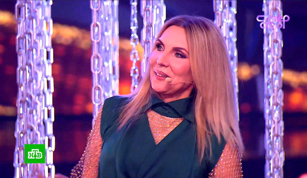 суперстар 2022 алена иванцова. иванцова суперстар. ведущая суперстар. алена иванцова в шоу суперстар. алена иванцова суперстар.