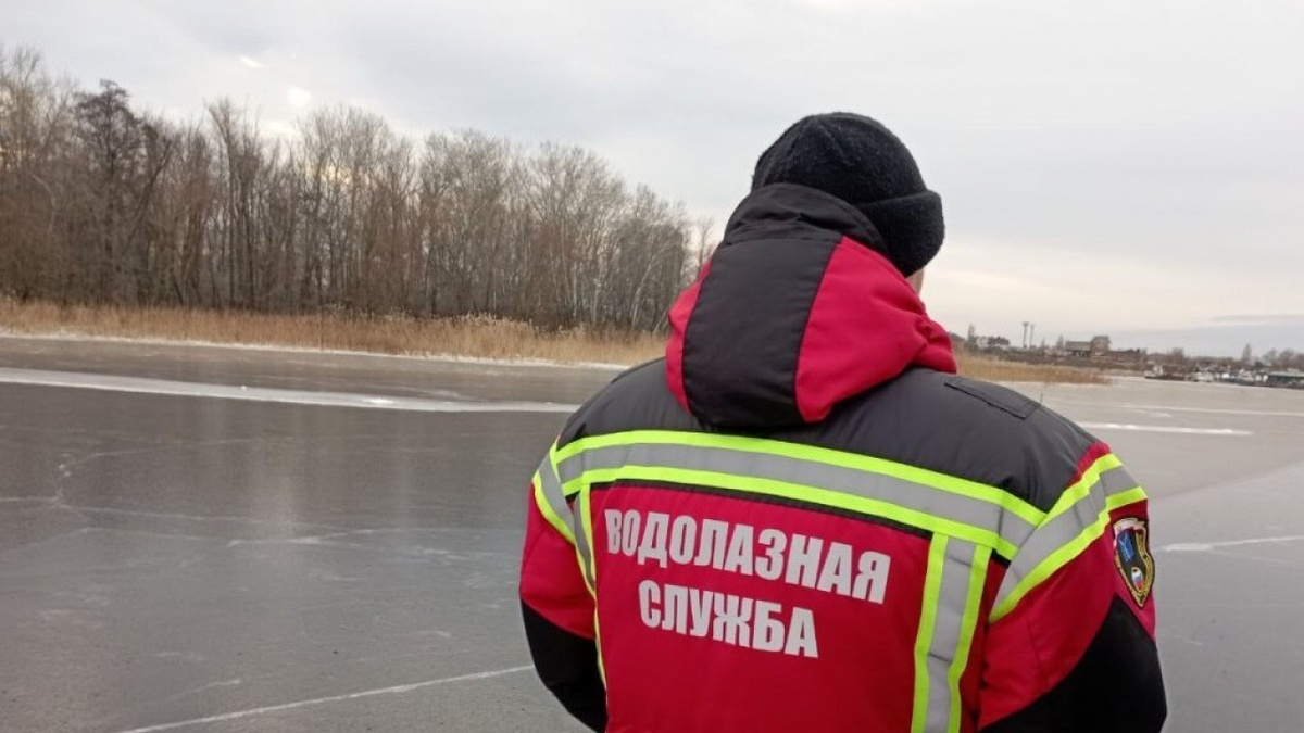   Под Саратовом мужчина на снегоходе провалился под лед Волги и утонул Новости Саратова и области – Сетевое издание «Репортер64»