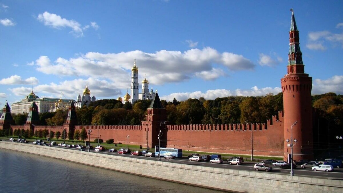     Первый в России рейтинг работодателей среди госпредприятий составили аналитики из РБК. Двадцатку лучших организаций в этой сфере возглавило Агентство инноваций города Москвы.