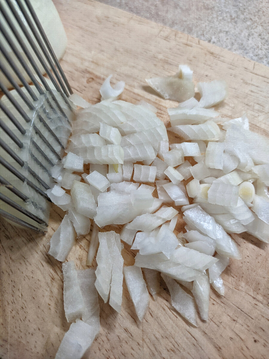 Без неё так мелко не нарежу 😅