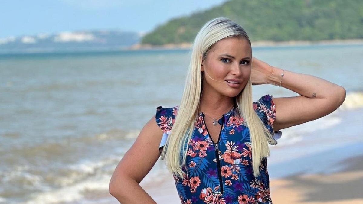    Дана Борисова:instagram.com/danaborisova_official