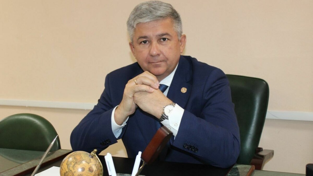     Глава Зеленодольского района Михаил Афанасьев прокомментировал ситуацию с бездомными собаками в поселке Васильево. Сообщение появилось в Telegram-канале мэра города.