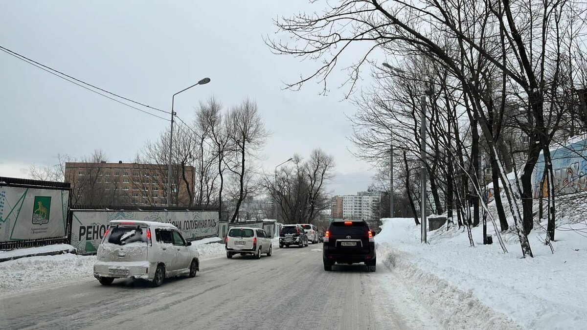     В воскресенье 24 декабря Приморье окажется во Власти тропосферной ложбины. В регионе ожидаются осадки, снежный накат и гололедица.