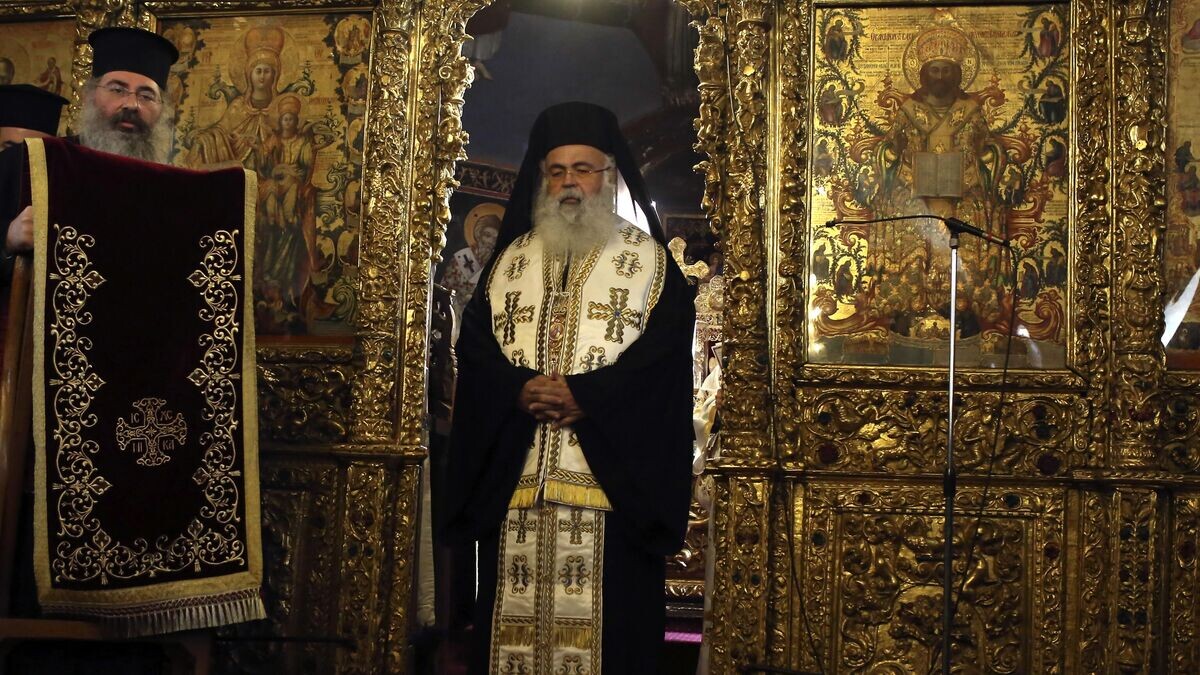    Новоизбранный архиепископ Новой Юстианианы и всего Кипра Георгий в церкви Святого Иоанна в Никосии© AP Photo / Philippos Christou
