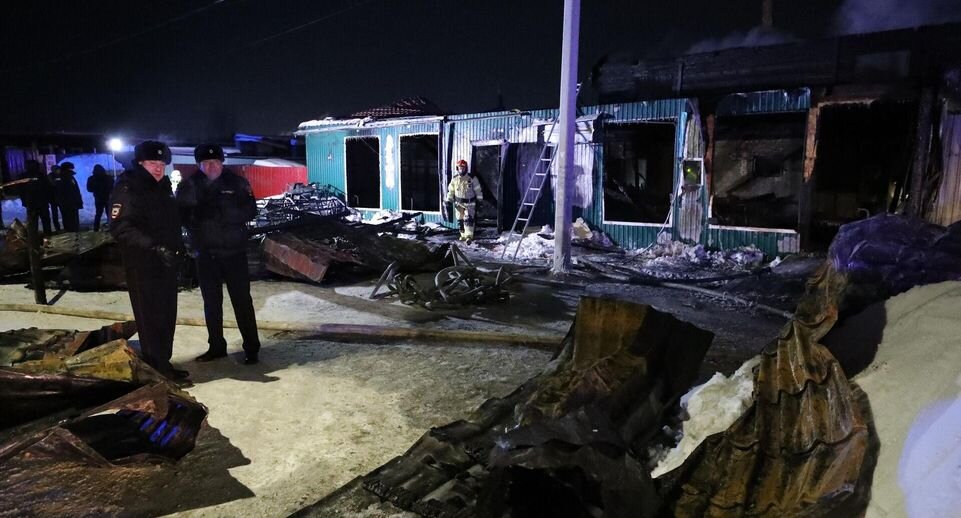     Пожар в приюте Кемерова унес жизни 22 человек.