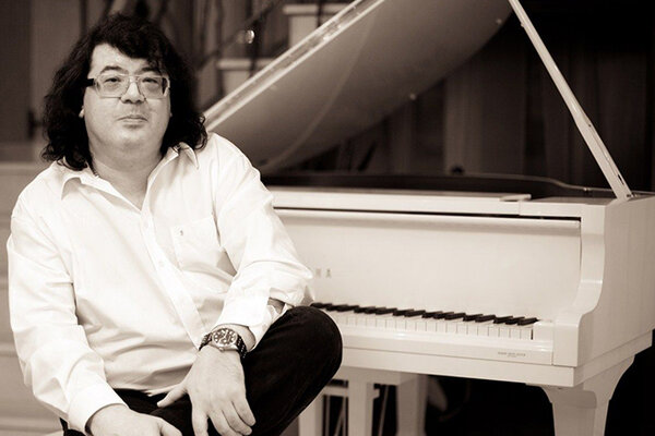 Игорь Евгеньевич Корнелюк. Фото с сайта igorkorneluk.com