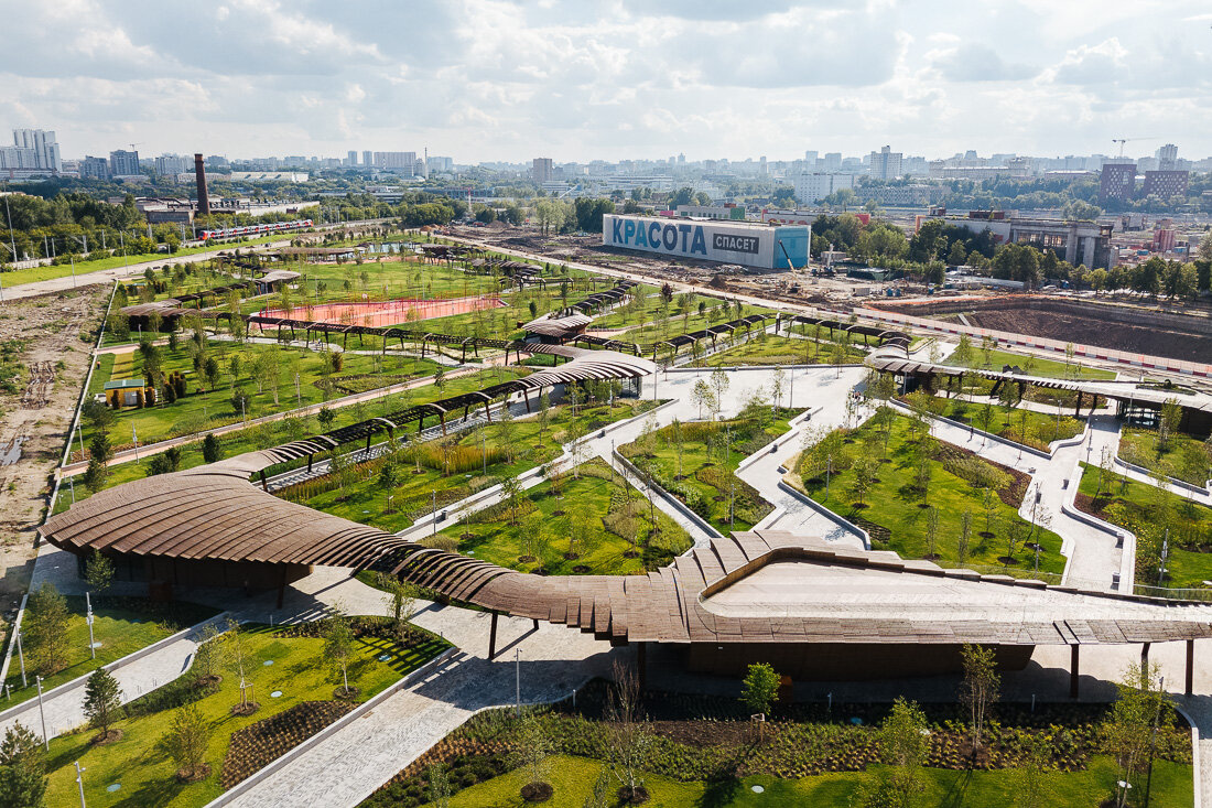 Городские парки столицы. Парк Тюфелева роща Москва. Тюфелева роща ЗИЛ. Тюфелева роща ЗИЛАРТ. Парк Тюфелева роща фотосессия.