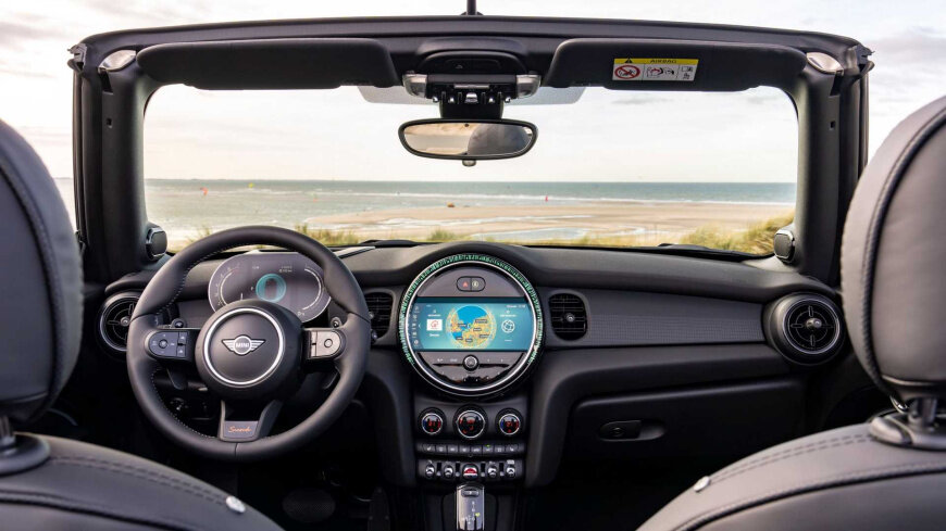 https://carsweek.ru/upload/medialibrary/93f/r8aw1wjtrh4c0id8hhtzz71a9n929anm.jpg
