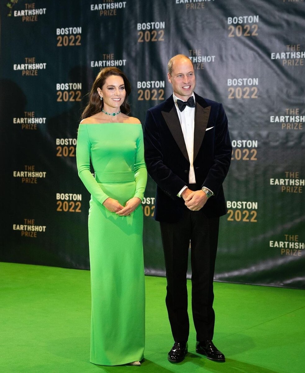 Кейт миллион новости. Кейт Мидлтон премия earthshot Prize 2022. Принц Уильям earthshot Prize. Кейт Миддлтон на вручении премии 2023. Кейт Миддлтон последние выходы в свет 2023.