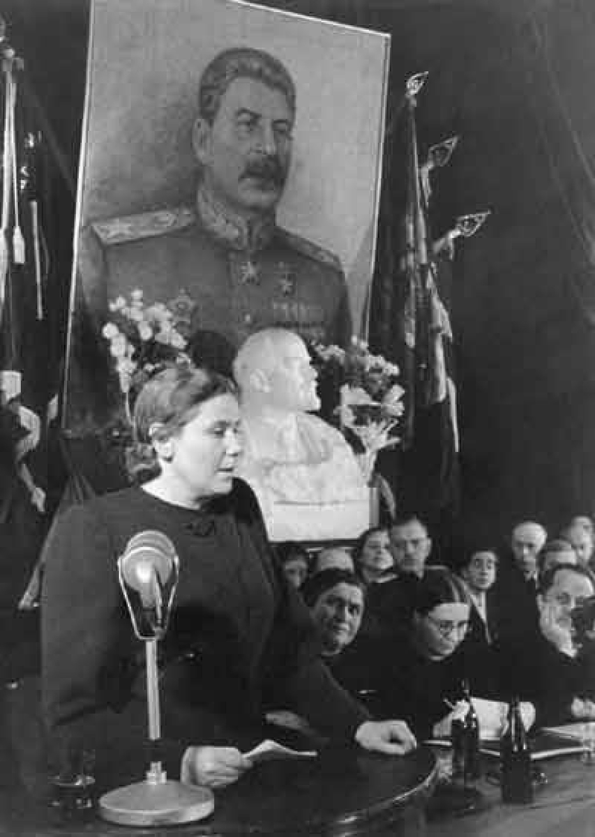 https://lentachel.ru/netcat_files/Image/foto/2020/03/07/Kovrigina.jpg