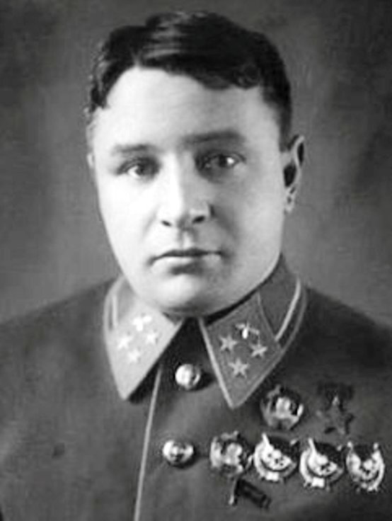 Герой Советского Союза генерал-лейтенант авиации Павел Васильевич Рычагов.