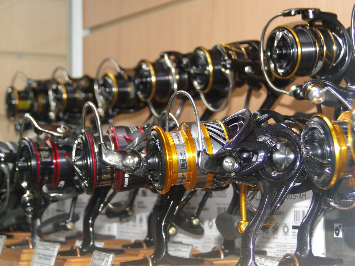 Катушечки Daiwa, в том числе новые модели 2021 года...