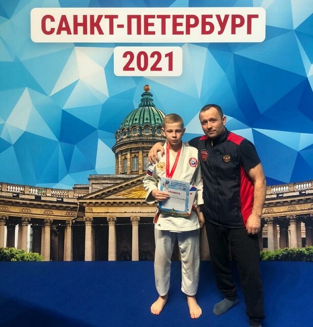 Спортсмены Челябинской области завоевали 12 медалей в Санкт-Петербурге.