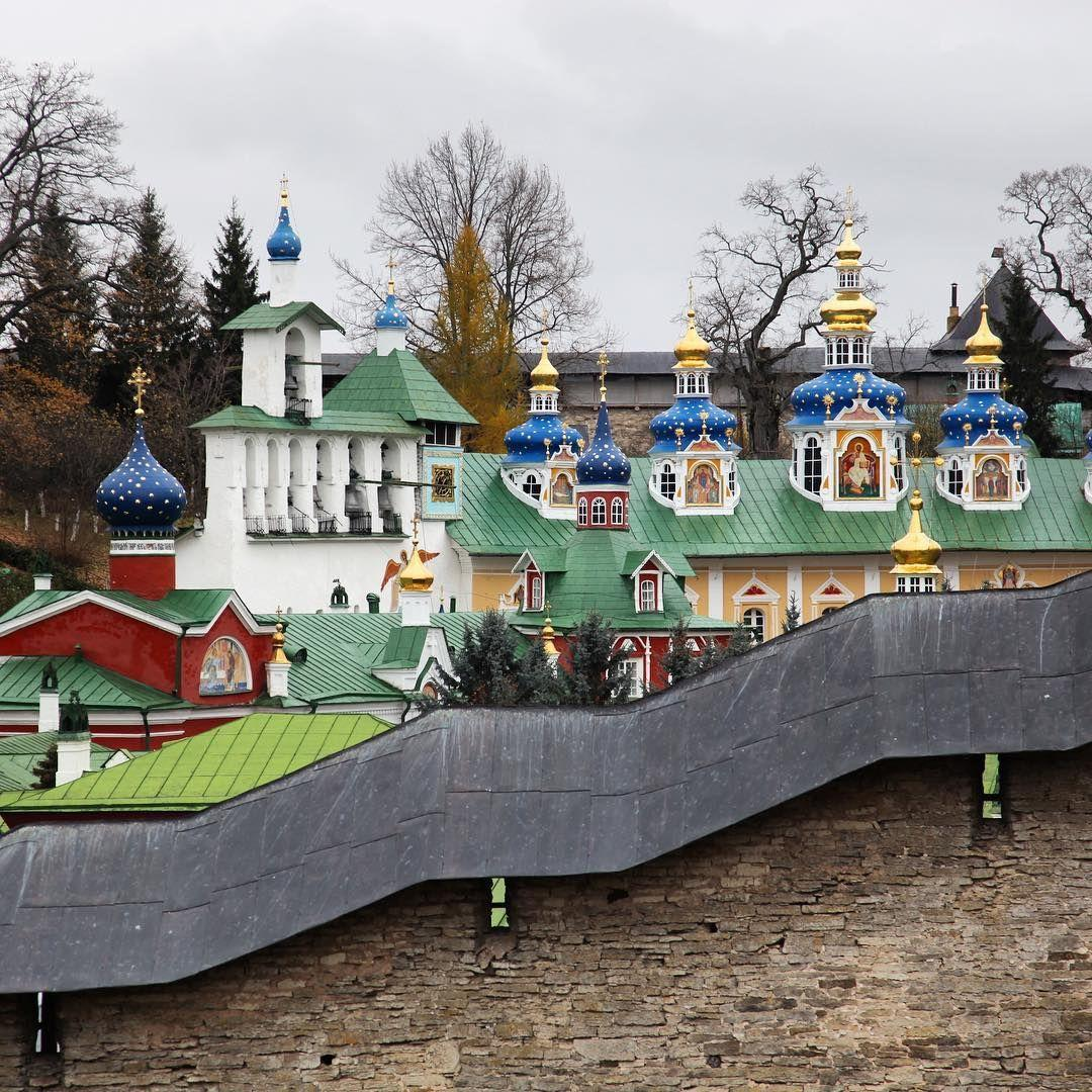 Псково-Печерский Монастырь. Фото: https://yandex.ru/images