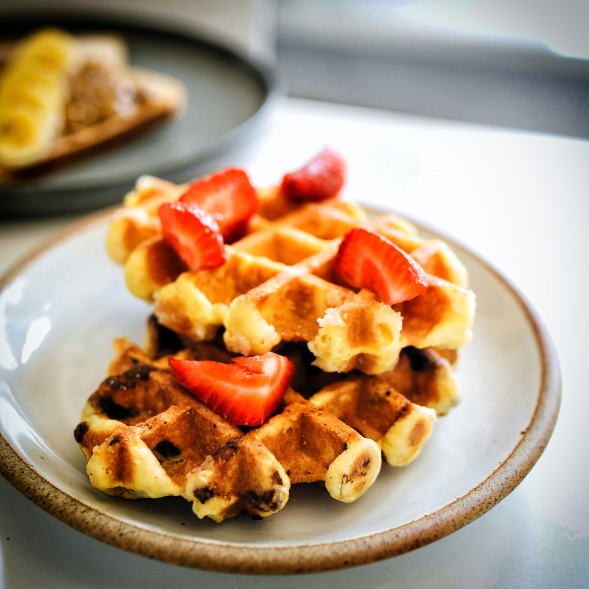 Сахарные вафли на кислом молоке