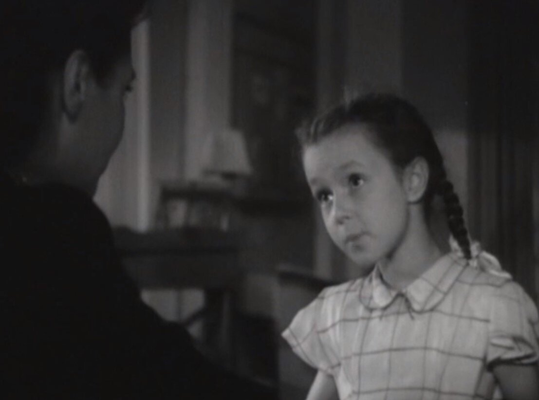 Кадр из кинофильма "Первоклассница"