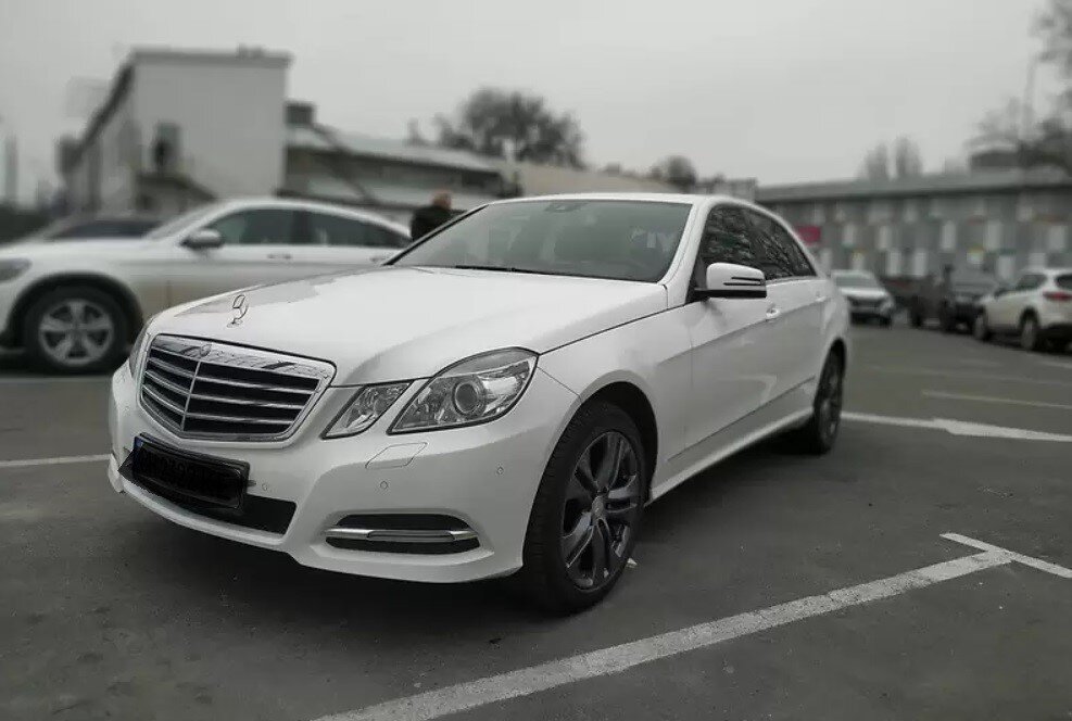 Mercedes-Benz E-Class W212