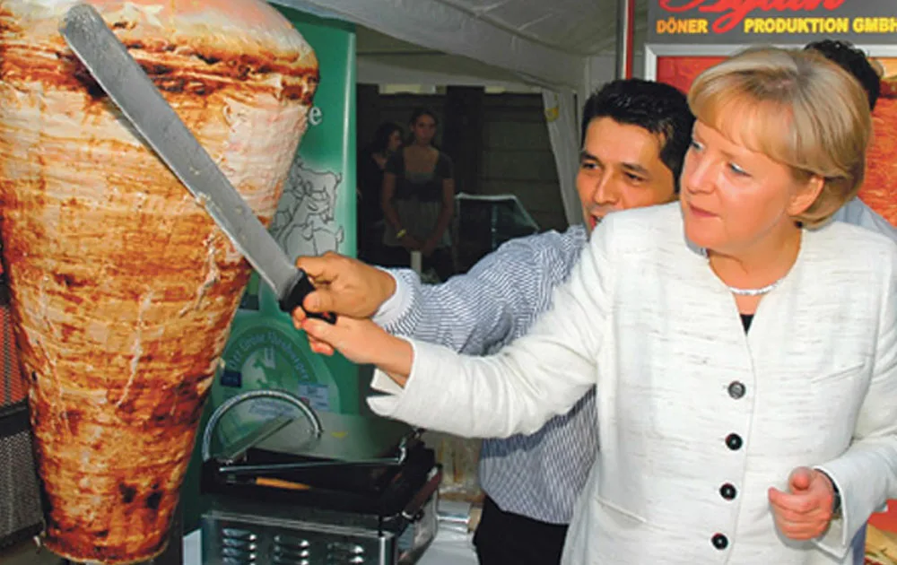 Но каждый эксплуататор - бизнесмен. Вот такая шаурма...