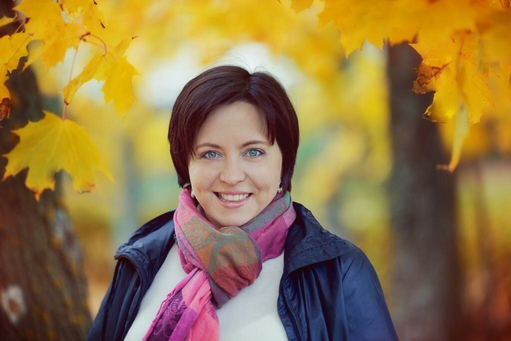 Похожа на Лену. Из открытых источников. https://zen.yandex.ru/media/id/5e4e50be6e1cd54e7a5cf365/pravdivaia-istoriia-sedina-v-borodu-bes-v-rebro-5-607e917a282bcb2b13352e8a