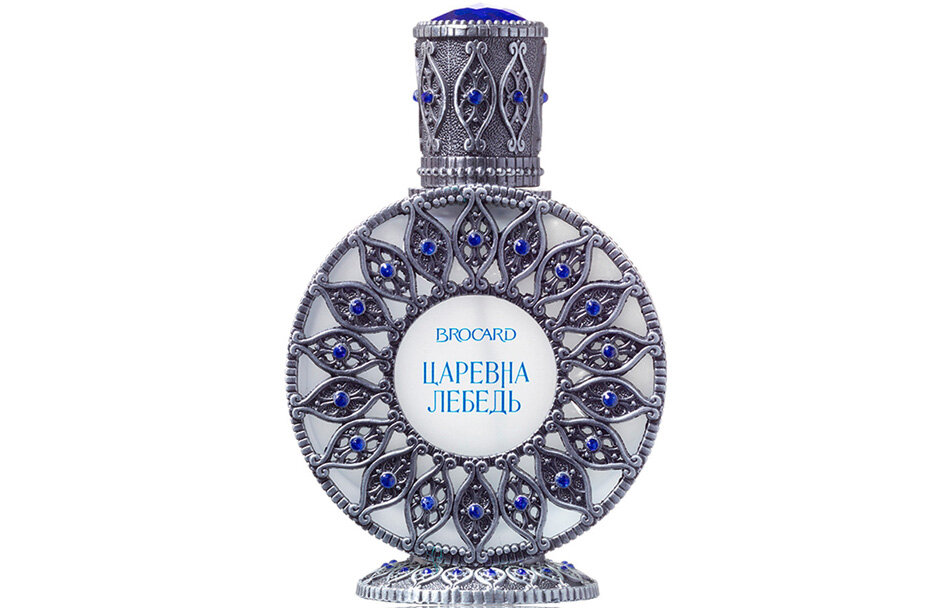 Верх: морские ноты, можжевельник, розовый перец, цитрон, бергамот. Сердце: маршмеллоу, лотос, орхидея, магнолия, боярышник, жасмин. 
Шлейф: ваниль, мускус, сандал.