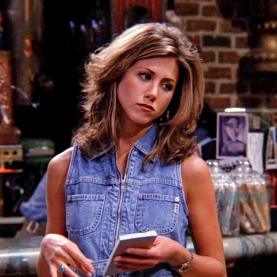 Jennifer aniston friends. Рейчел грин. Рейчел грин. Рейчел грин. Стрижка рейчел грин.