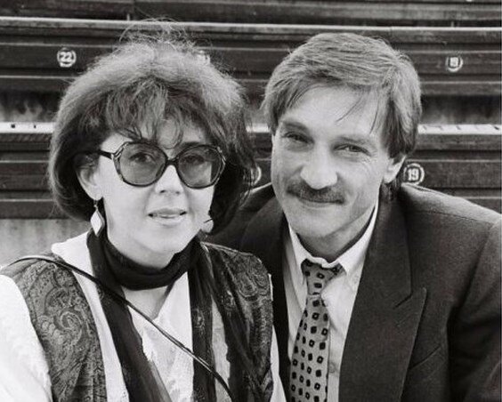 Фото: mir-znamenitostej.ru советская и белорусская эстрадная певица - Ядвига Константиновна Поплавская со своим супругом - Народным артистом Республики Беларусь Александром Григорьевичем Тихановичем