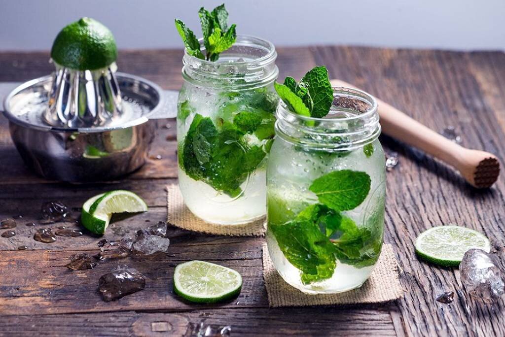 Кубинский Мохито. Коктейль Мохито алкогольный. Мохито Mojito. Mojito Classic коктейль.