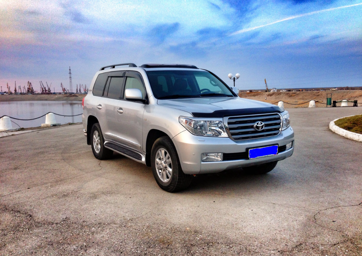 Toyota Land Cruiser 100 200