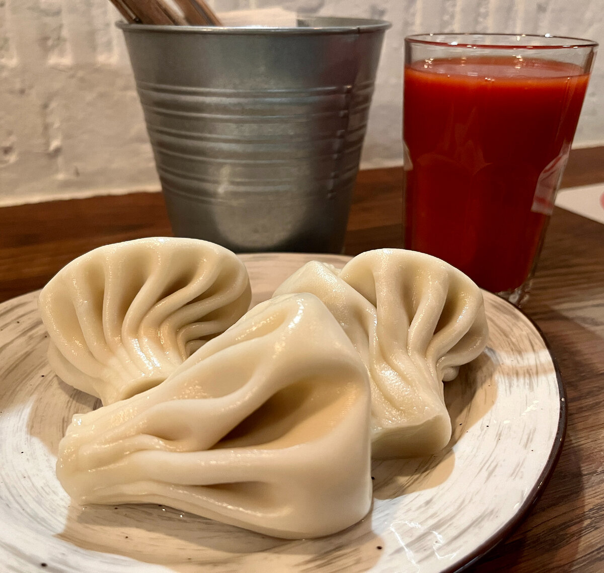 Хинкали с томатным соком в Хинкали Point на Китай-городе