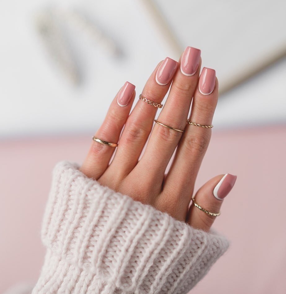 Трендовые цвета маникюра зима 2022 2023. Маникюр с деньгами на ногтях. Денежный цвет маникюра на январь 2024. Денежный цвет маникюра на январь 2024. Денежный цвет маникюра на январь 2024.