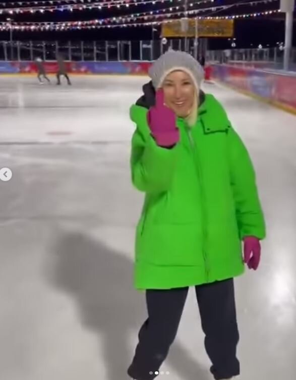     Лера Кудрявцева на коньках