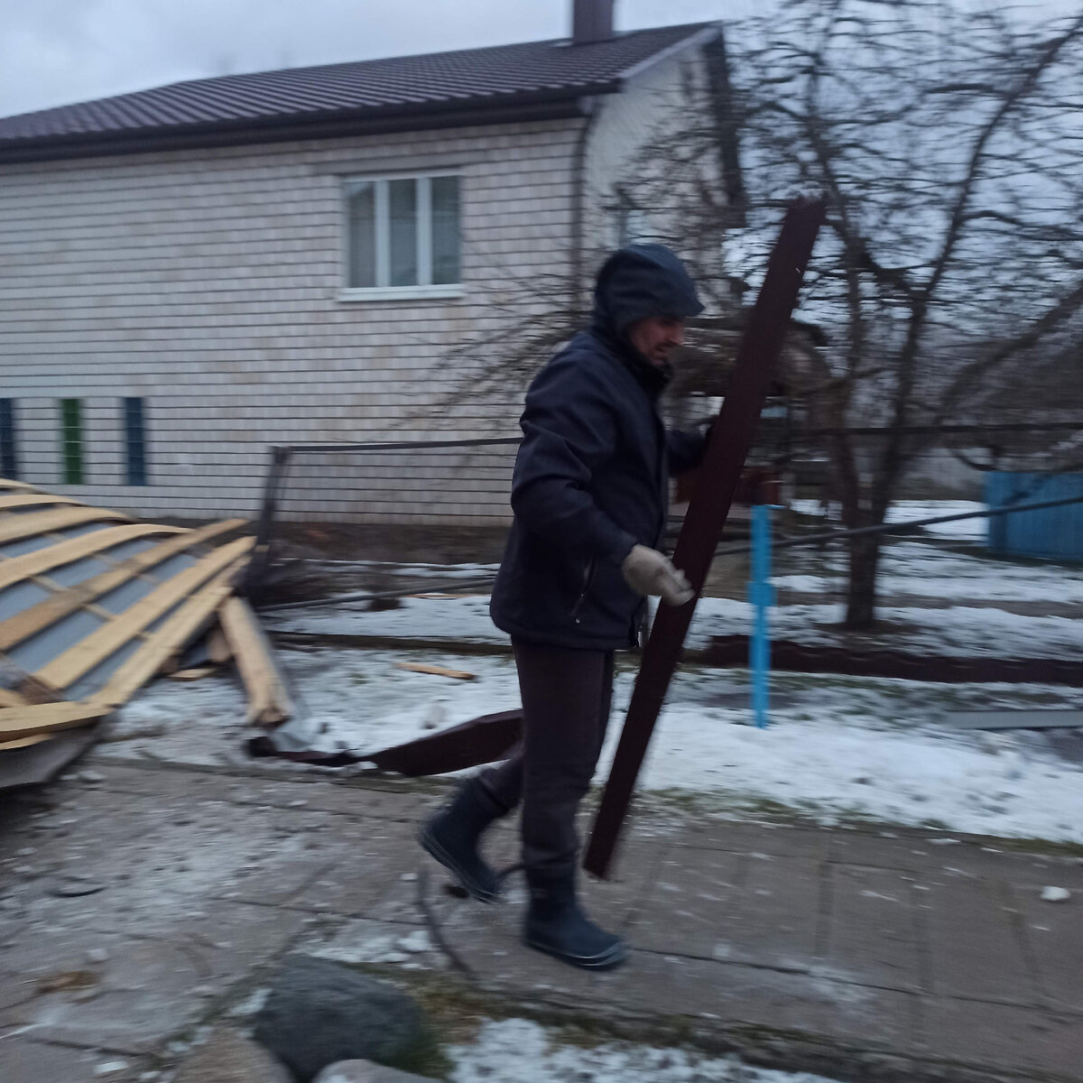 Иногда без вашей помощи не обойтись. Про лень и речи не может быть