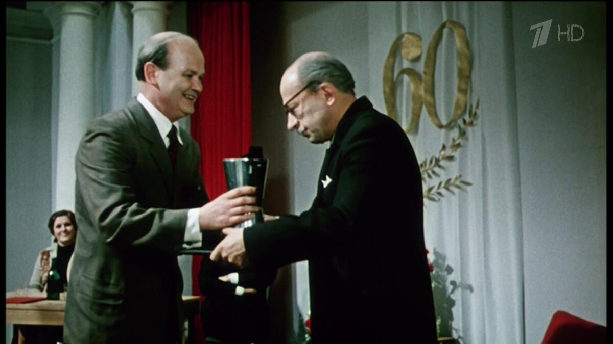 Кадр из фильма "Старики разбойники"