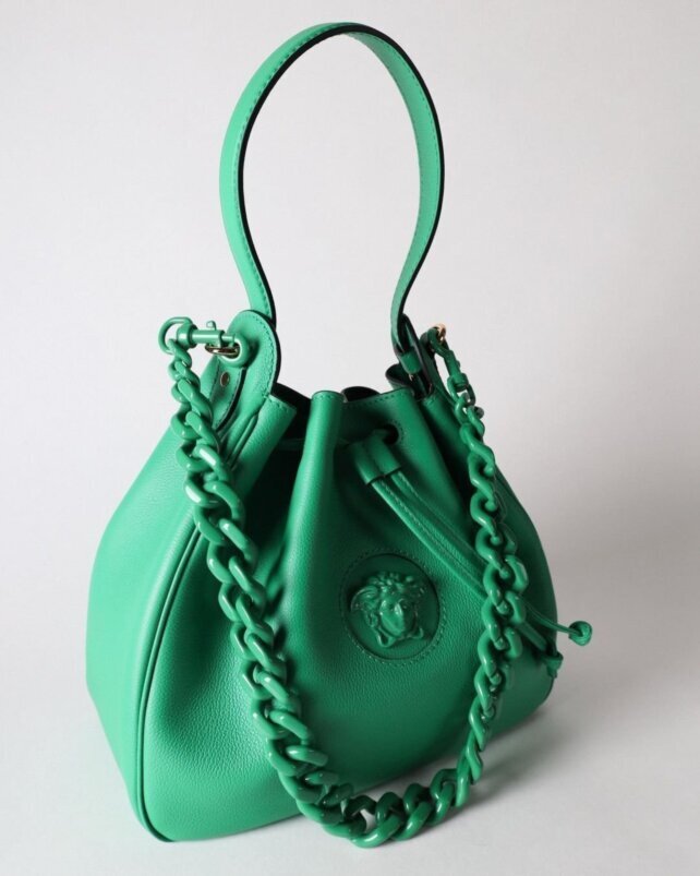 Источник: https://www.tsum.ru