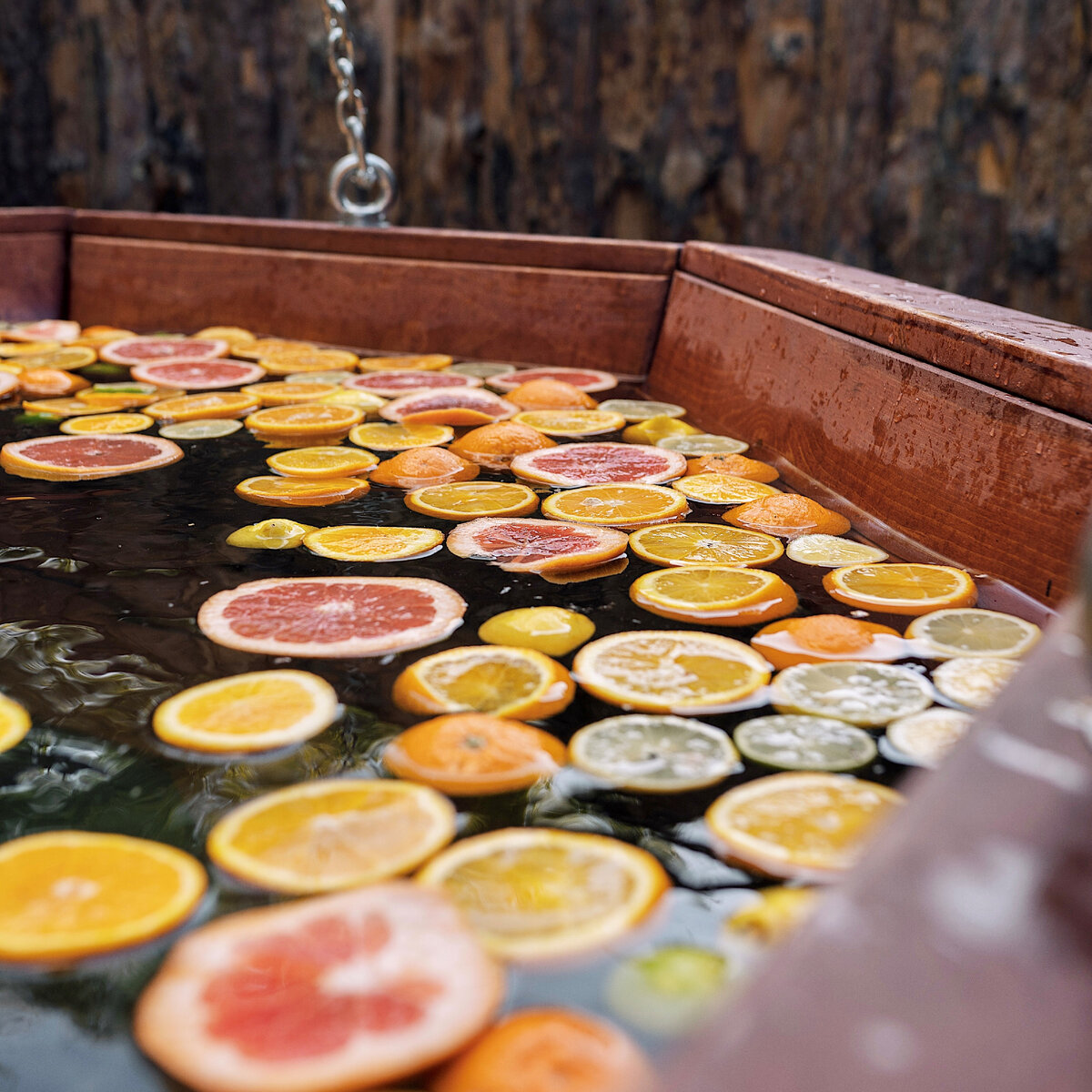 Ароматы цитрусов и алтайского кедра сделают ваше парение незабываемым