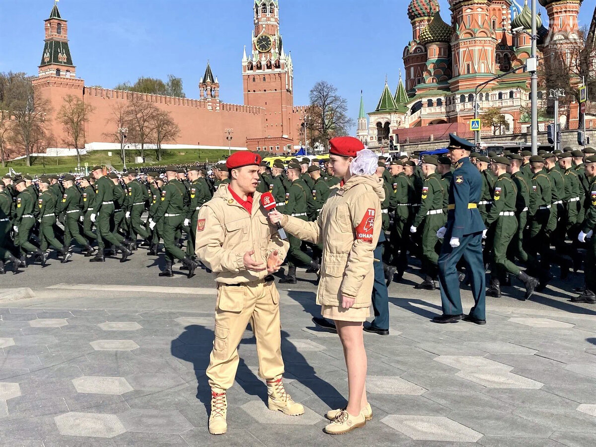 парад победы 50 лет в москве