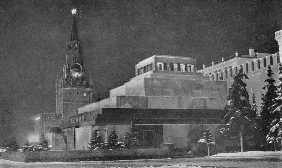 Маскировка зданий в москве 1941 фото