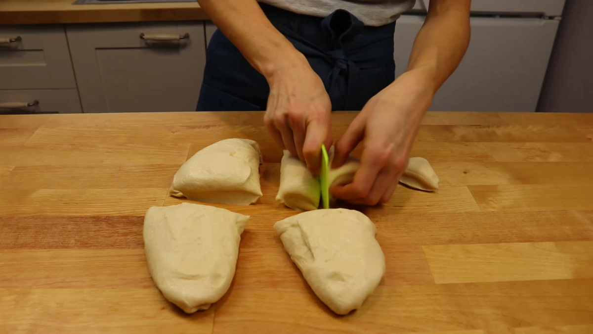 Пирожки с яйцом и луком: самое простое и удачное тесто, вкусная и любимая  весенняя начинка | Ольга Шобутинская | Дзен