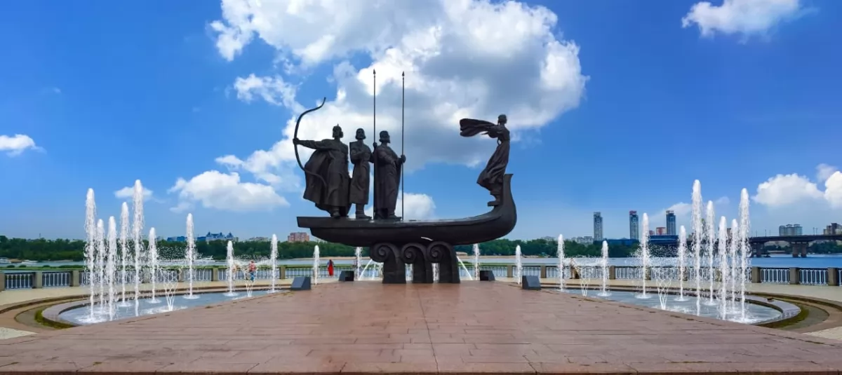 Экскурсия по Cтольному граду Киеву часть 1.