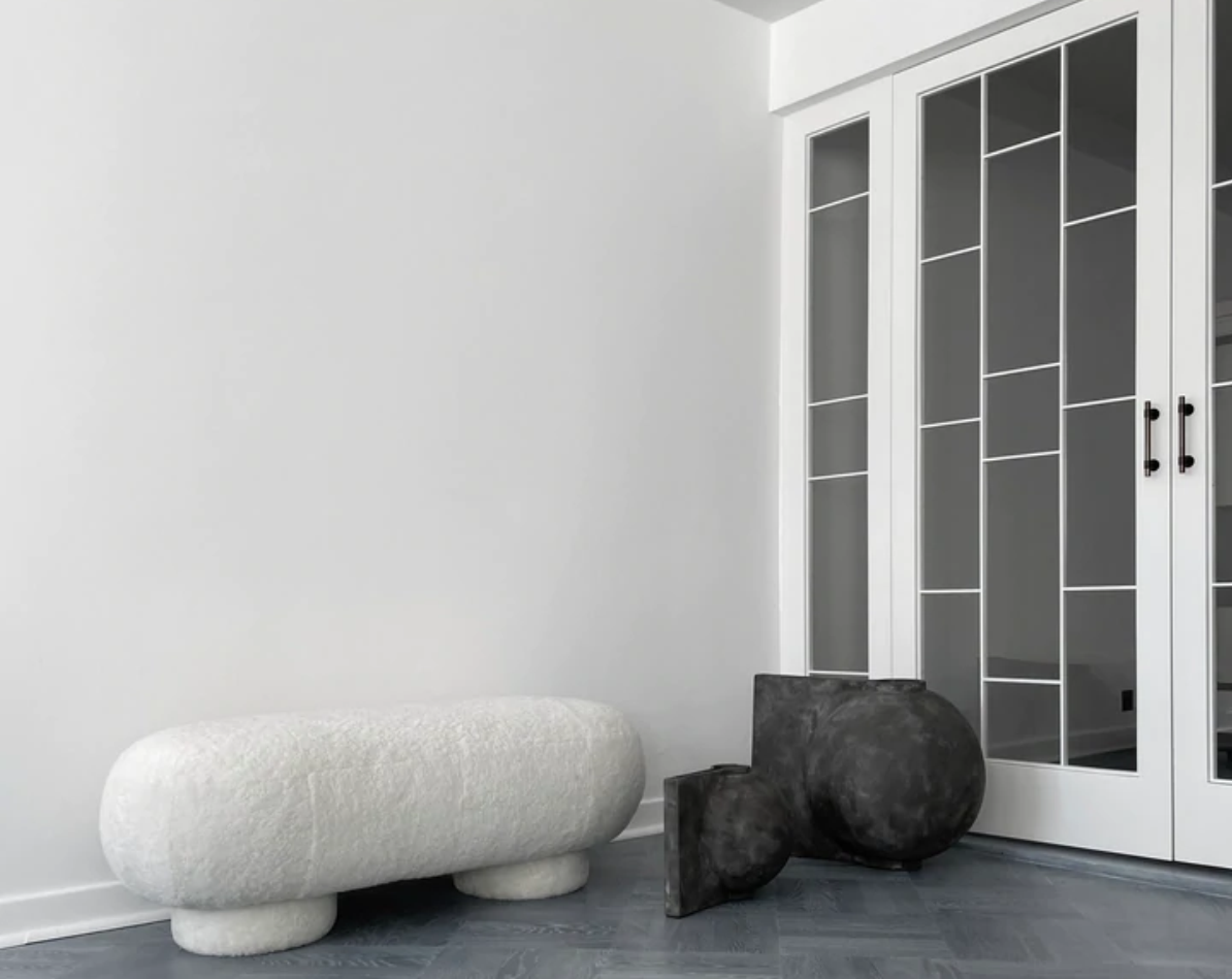Big Foot Bench Sheepskin