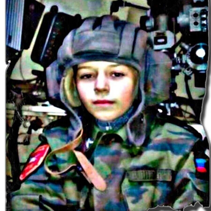 Маша Иванченко 10 лет ополченцы дали поседеть в танке. 