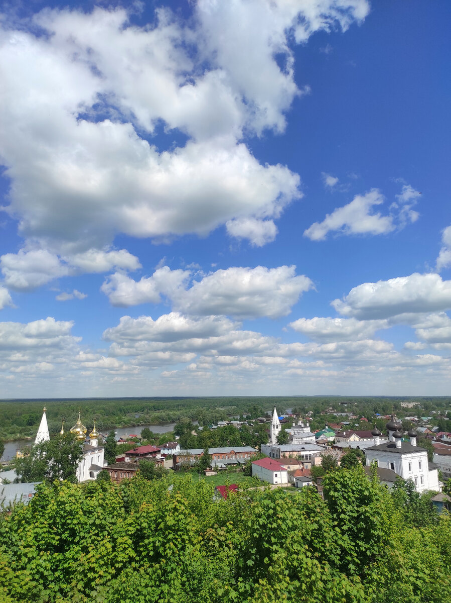 Вид с площадки Никольского монастыря