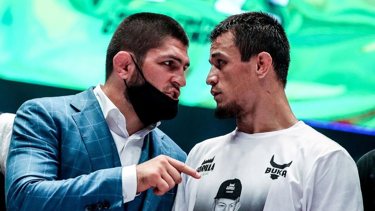    Хабиб Нурмагомедов (слева) со своим двоюродным братом Усманов© Фото : Fight Nights Global